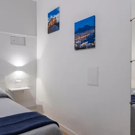 Adastra Неаполь