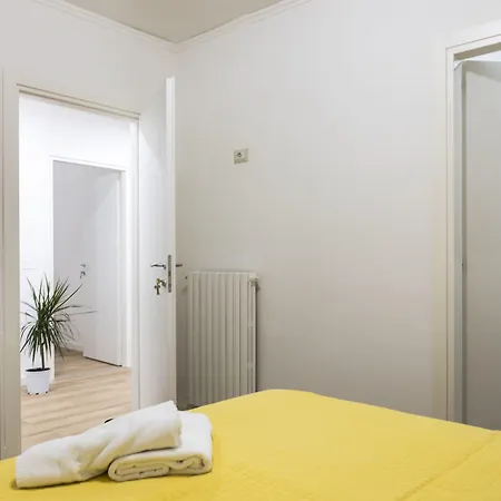 Adastra 3* Napoli
